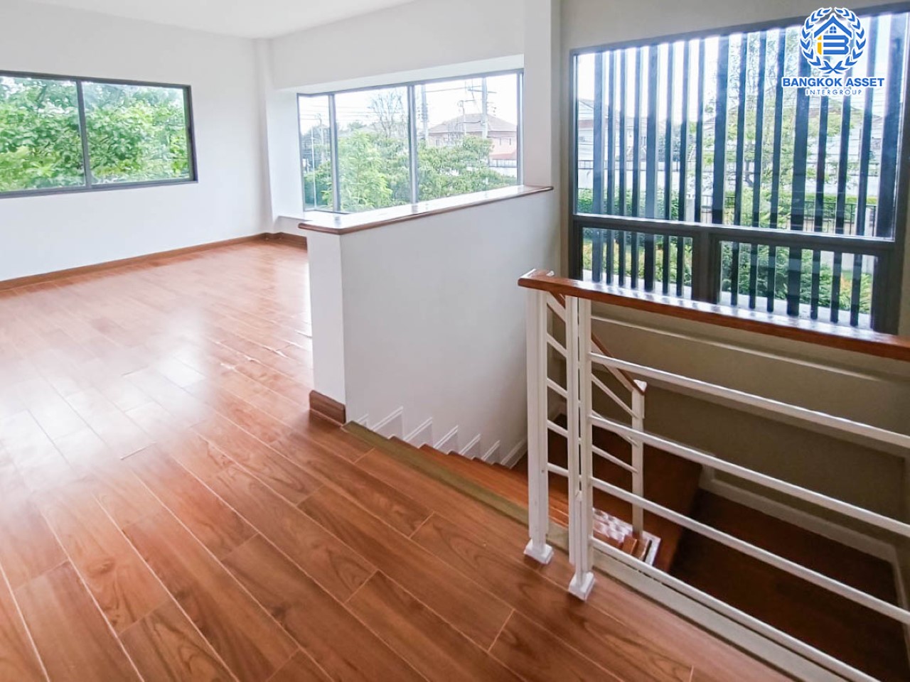 *****บ้านเดี่ยวมือสองนนทบุรี ม.เพอร์เฟคเพลส ราชพฤกษ์ บ้านดีไซน์ทันสมัย หลังมุม หน้าบ้านไม่ชนใคร เนื้อที่กว้าง 85 ตร.ว. ฟังก์ชัน 4 ห้องนอน 3 ห้องน้ำ 2 ที่จอดรถ พร้อมพื้นที่ใช้สอยกว่า 205 ตร.ม. กับทำเลโซนเมือง ที่เชื่อมต่อหลากหลายเส้นทาง หน้าโครงการติดถ.ราชพฤกษ์ ใกล้รถไฟฟ้าสถานี "บางรักน้อยท่าอิฐ"